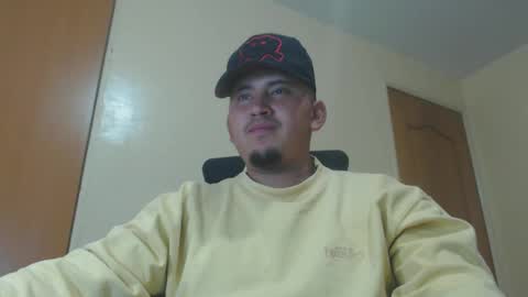Snapshot of myke_andrade chatting on 01.05.25 myke_andrade online show from 01.05.25