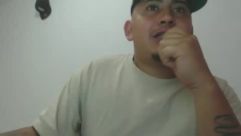 Snapshot of myke_andrade chatting on 03.02.25 myke_andrade online show from 03.02.25