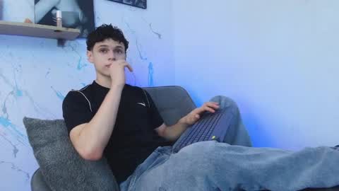 Snapshot of mykelcano chatting on 03.13.26 Mykel online show from 03.13.26