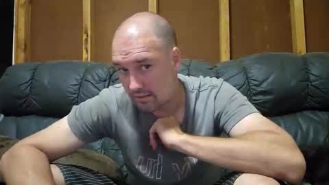 Snapshot of myleshodges chatting on 01.15.26 myleshodges online show from 01.15.26