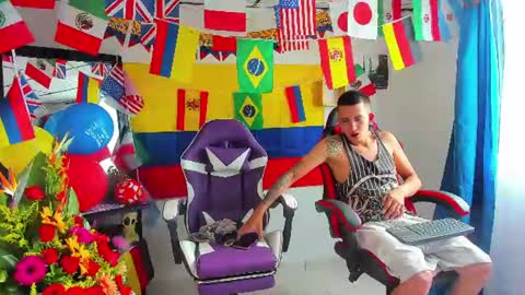 Snapshot of myluandjackhot chatting on 06.22.26 Myluandjack online show from 06.22.26