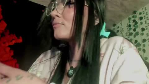 Snapshot of myomi_nix chatting on 07.24.26 myomi online show from 07.24.26