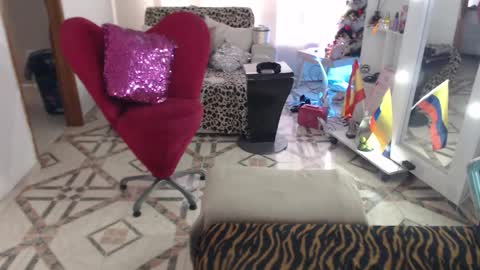 Myrna Sessions online show from 12.16.25