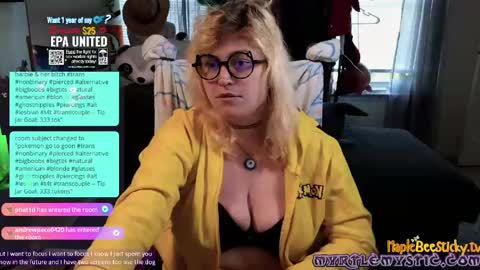 Myrtle Faust online show from 05.10.26