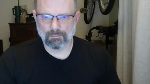 Just hanging out - No pressure online show from 06.20.26