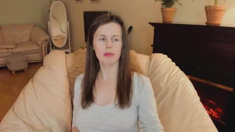 Snapshot of mysophiee chatting on 04.19.26 mysophiee online show from 04.19.26