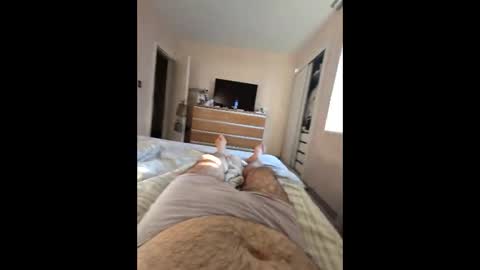 Snapshot of mysterbearmg chatting on 11.30.25 mysterbearmg online show from 11.30.25