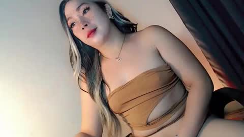 Snapshot of mysterious_kim chatting on 02.05.26 kimmy online show from 02.05.26