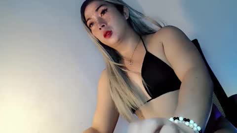 Snapshot of mysterious_kim chatting on 02.25.26 kimmy online show from 02.25.26