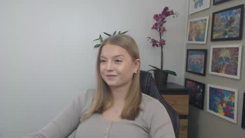 Erica online show from 02.12.26