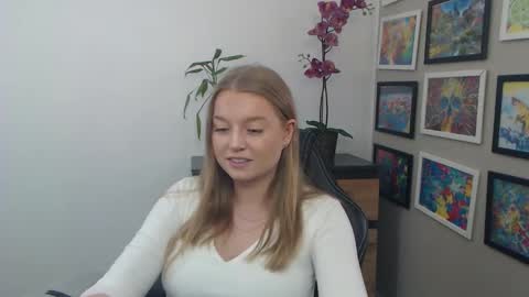 Erica online show from 04.24.26