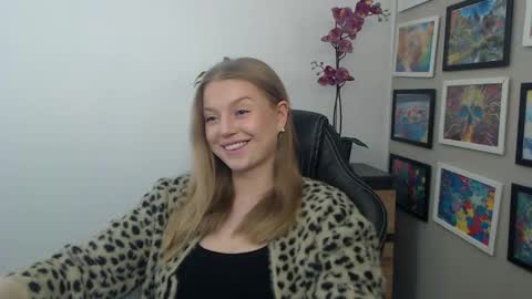Erica online show from 04.26.26