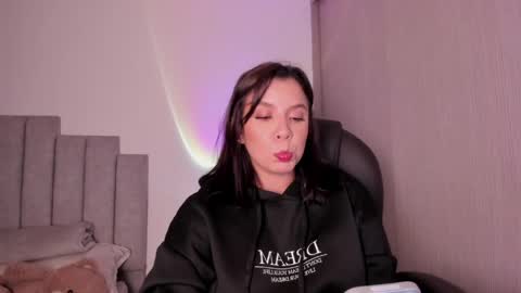 Elena online show from 05.11.26