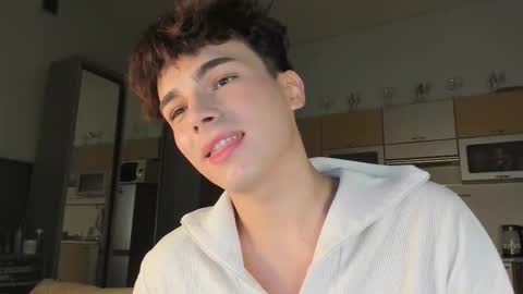 Snapshot of mystic_evan chatting on 09.18.25 Evan Brown online show from 09.18.25