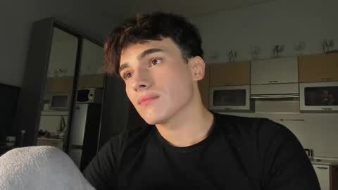 Snapshot of mystic_evan chatting on 09.25.25 Evan Brown online show from 09.25.25