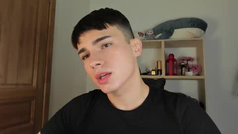 Snapshot of mystic_evan chatting on 10.26.25 Evan Brown online show from 10.26.25