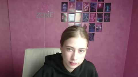 Emelie online show from 10.22.25