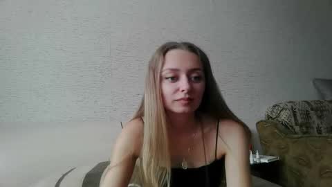 Snapshot of mysticglimmer chatting on 10.14.25 Anika online show from 10.14.25