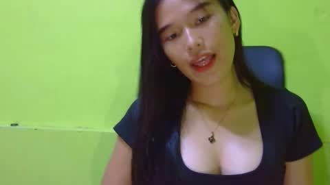 Snapshot of n3ssa chatting on 12.16.25 nessa online show from 12.16.25