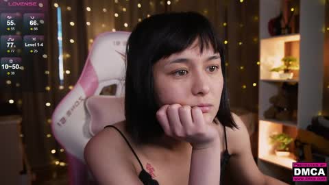 Snapshot of na__na chatting on 04.04.26 Sonmi online show from 04.04.26