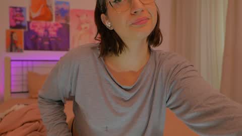 Snapshot of naalani chatting on 12.05.24 Naalani online show from 12.05.24