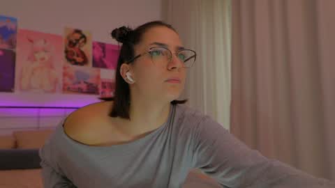 Snapshot of naalani chatting on 12.06.24 Naalani online show from 12.06.24