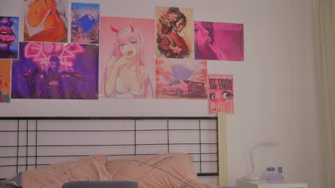 Snapshot of naalani chatting on 01.14.25 Naalani online show from 01.14.25