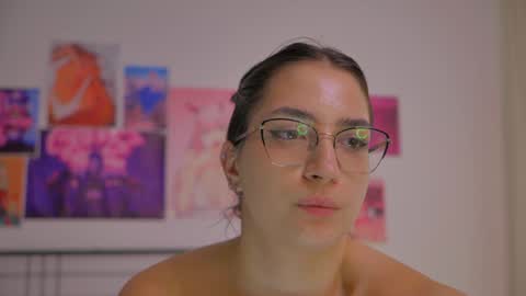 Snapshot of naalani chatting on 01.25.25 Naalani online show from 01.25.25