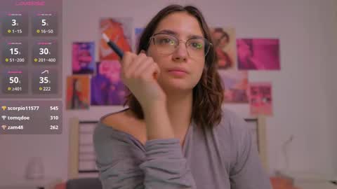 Snapshot of naalani chatting on 02.18.25 Naalani online show from 02.18.25