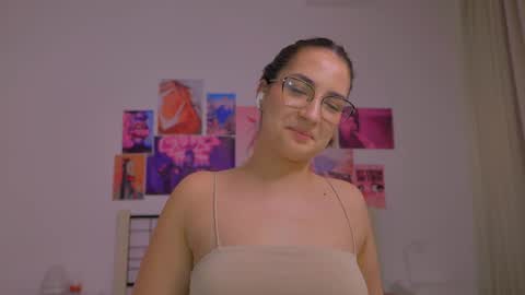 Snapshot of naalani chatting on 02.27.25 Naalani online show from 02.27.25