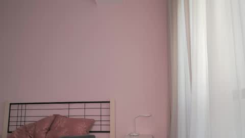 Snapshot of naalani chatting on 09.18.25 Naalani online show from 09.18.25