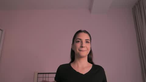 Snapshot of naalani chatting on 10.04.25 Naalani online show from 10.04.25