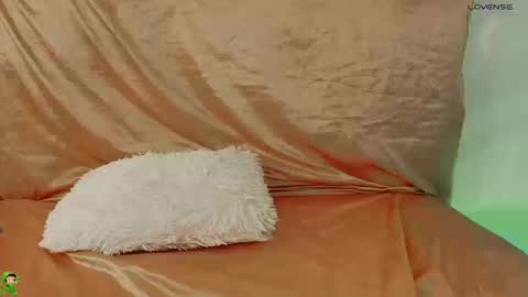 Snapshot of naamah_b chatting on 03.14.26 naamah_b online show from 03.14.26