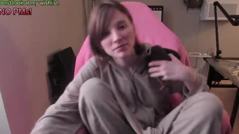 Snapshot of nacmar chatting on 07.16.26 Natalie Marlo online show from 07.16.26