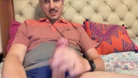 Snapshot of naco20l chatting on 12.19.25 naco20l online show from 12.19.25