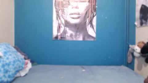 nadinnnea online show from 11.25.25