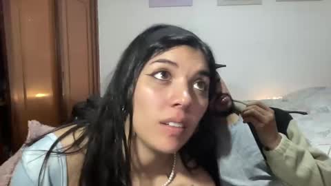 Snapshot of naduu__xx chatting on 02.21.25 naduu__xx online show from 02.21.25