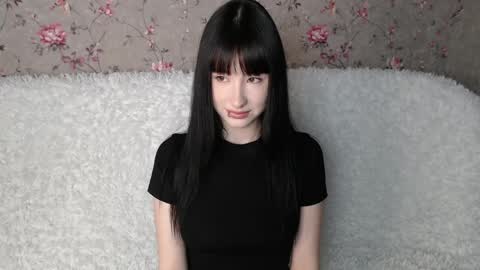 Naemi online show from 05.09.26