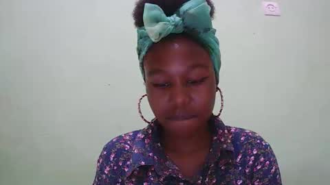 nah296652 online show from 04.03.26