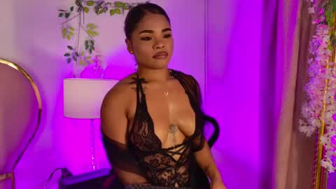 NahiaraReina  online show from 05.01.26