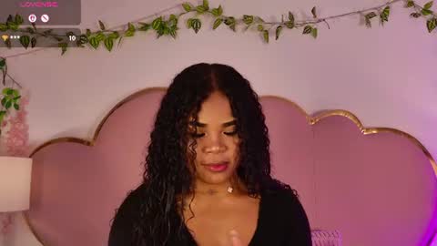 NahiaraReina  online show from 06.17.26