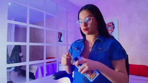 Snapshot of nahomi_blaze56eup chatting on 06.24.26 valeria online show from 06.24.26