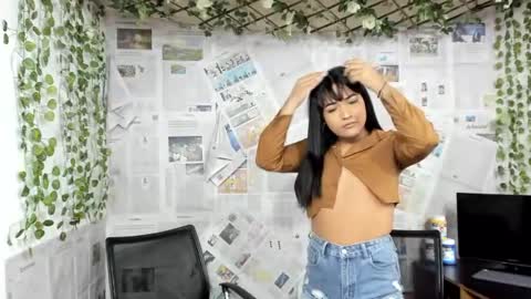nahomi_hot2002 online show from 06.18.26