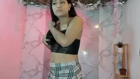 nahomi_hot2002 online show from 07.10.26