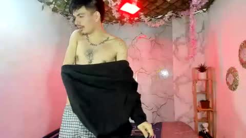 nahomi_hot2002 online show from 07.27.26