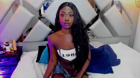 Snapshot of nahomii_hill chatting on 02.28.25 Nahomi online show from 02.28.25