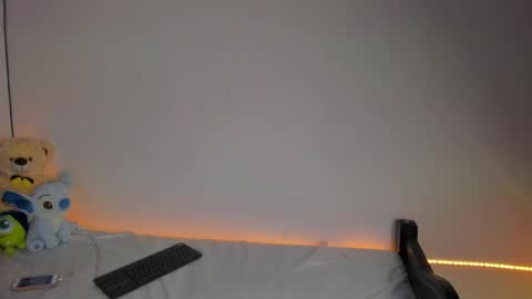 Snapshot of nahomy_joness chatting on 10.14.25 nahomy online show from 10.14.25