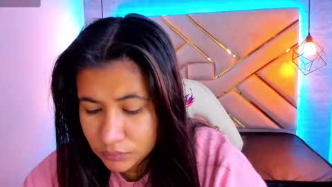 Snapshot of naia_karter chatting on 01.19.25 online show from 01.19.25