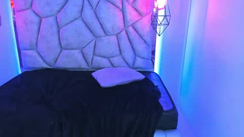 Snapshot of naia_karter chatting on 01.24.25 online show from 01.24.25