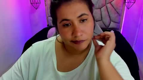 Snapshot of naia_karter chatting on 02.12.25 online show from 02.12.25